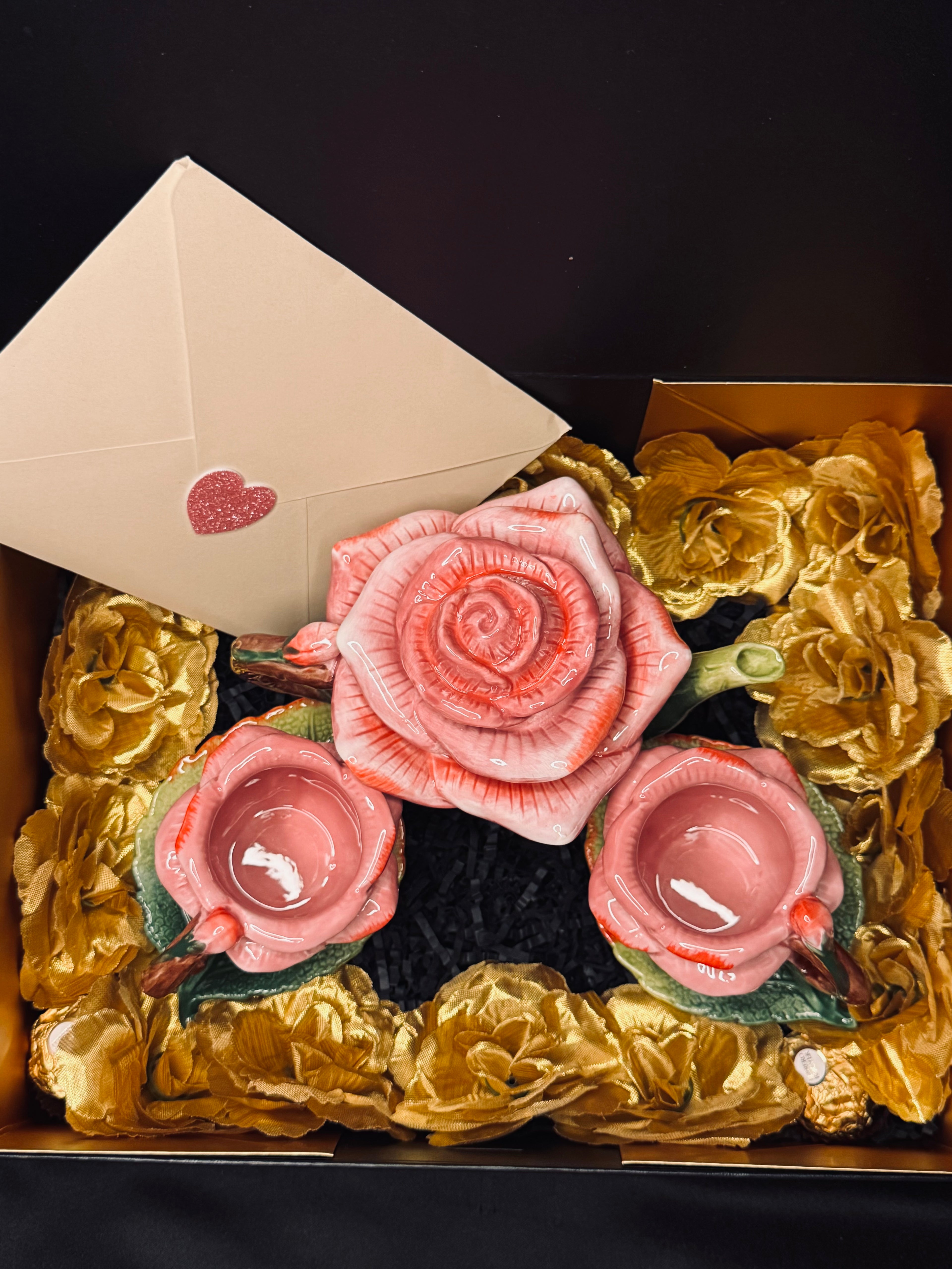 Letters & Roses Rose Tea Set | Luxury Tea Gift Box