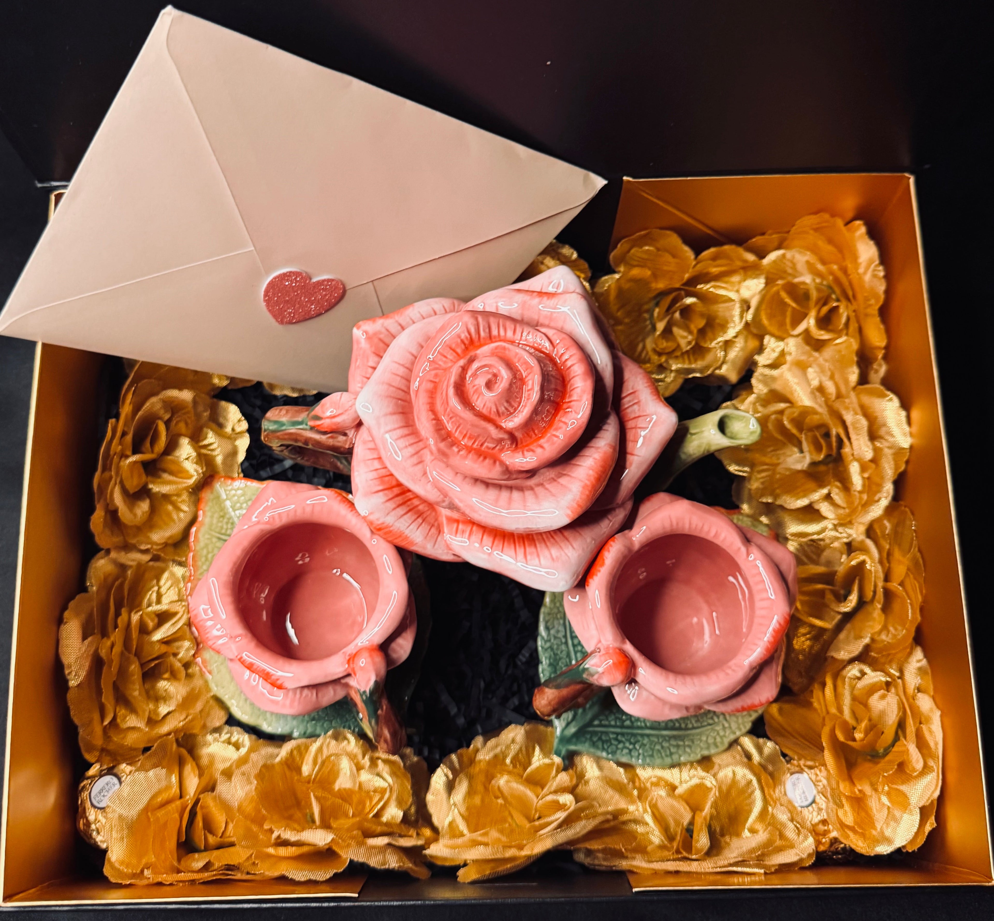 Letters & Roses Rose Tea Set | Luxury Tea Gift Box