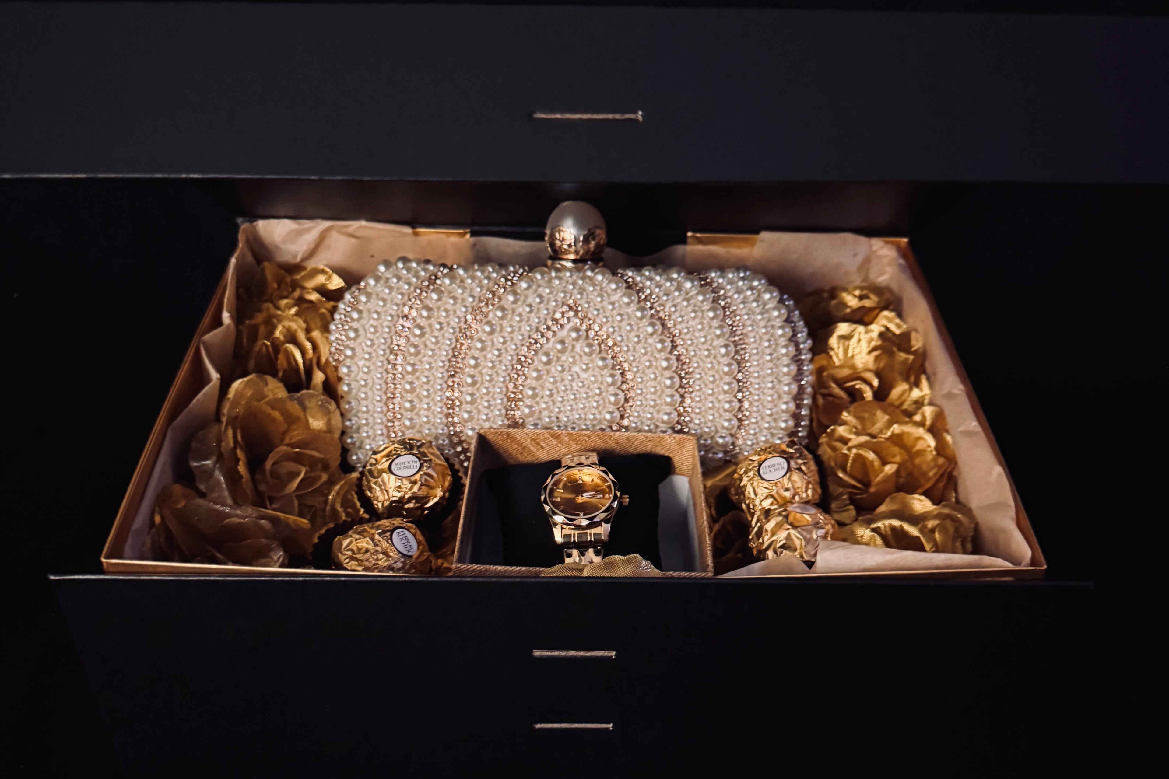 The Grand Gesture | Luxury Gift Box for Her